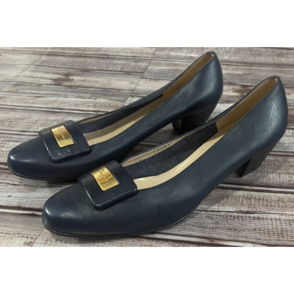 Salvatore Ferragamo Boutique Leather Pumps Heel shoes sz 7.5 A2 navy Vintage